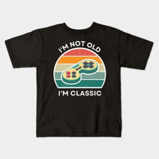 I'm not old, I'm Classic | Game Controller | Retro Hardware | Vintage Sunset | '80s '90s Video Gaming Kids T-Shirt